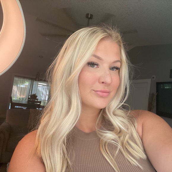 Meet your Posher, Cyleigh - Picture 1 of 1